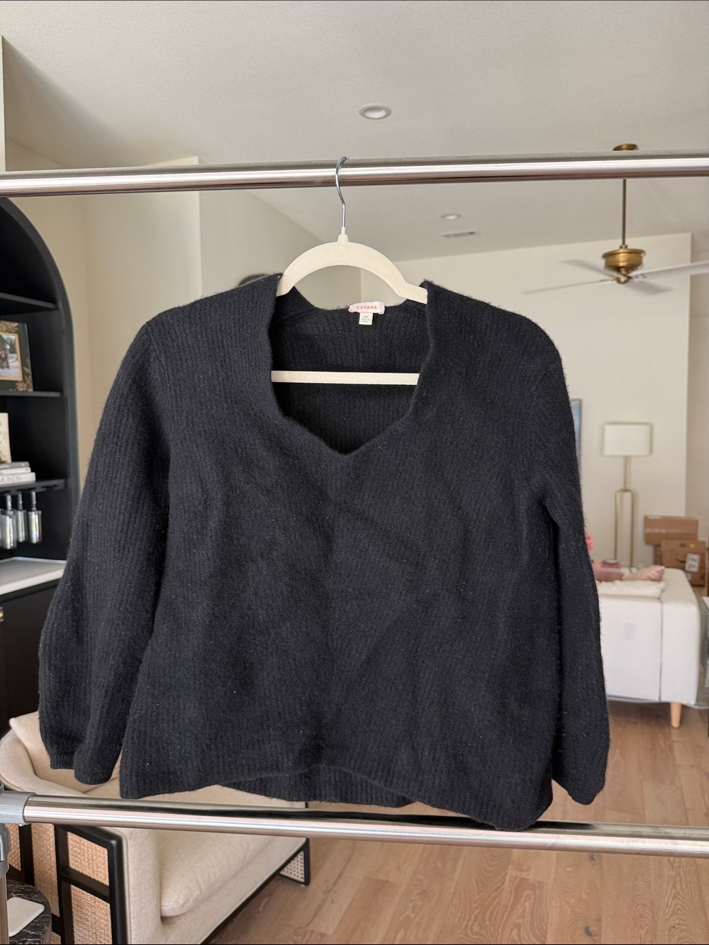 Cuyana Wool Black V-Neck Women’s Sweater
